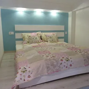 Apartament Kossuth Debreţin