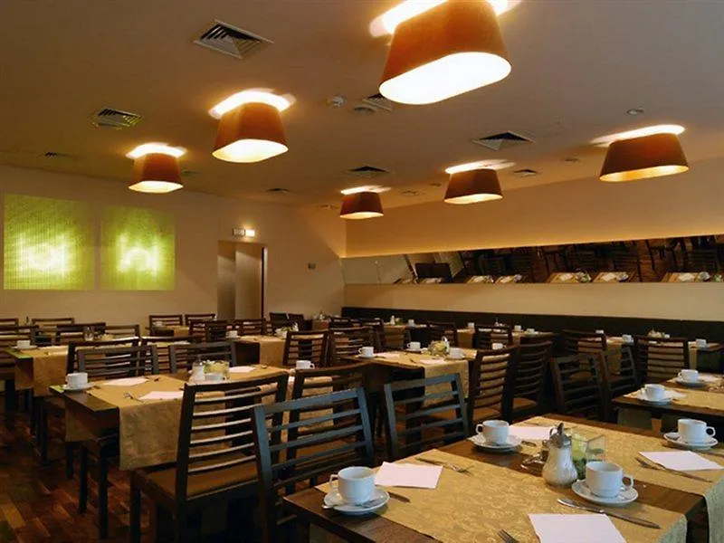 Hotel Enziana Wien אוסטריה