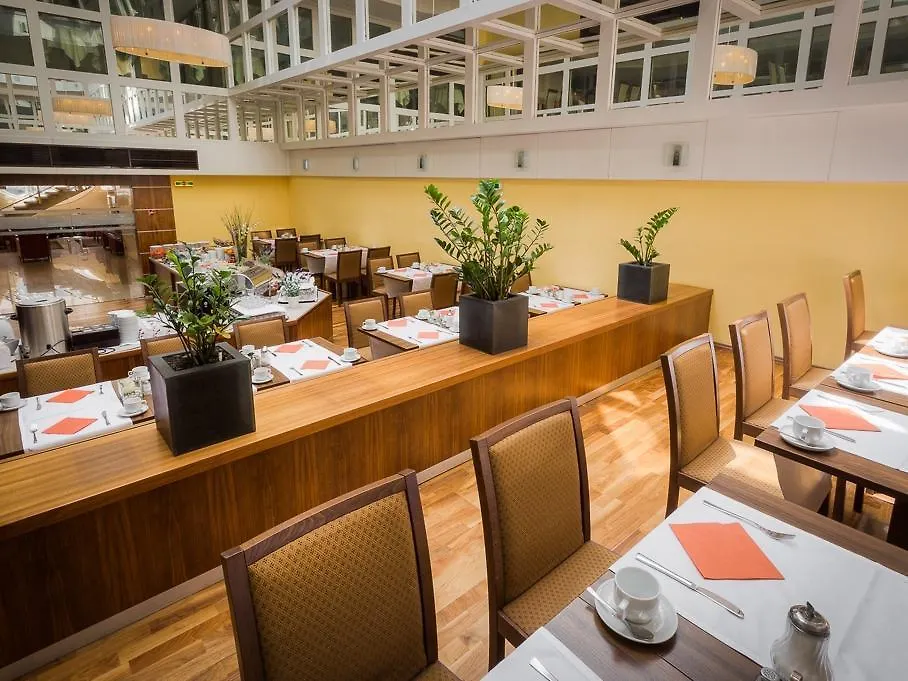 Hotel Enziana Wien 3*, Вена